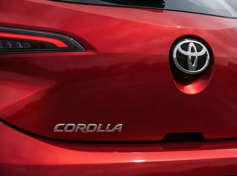 Toyota Corolla producción visual 4